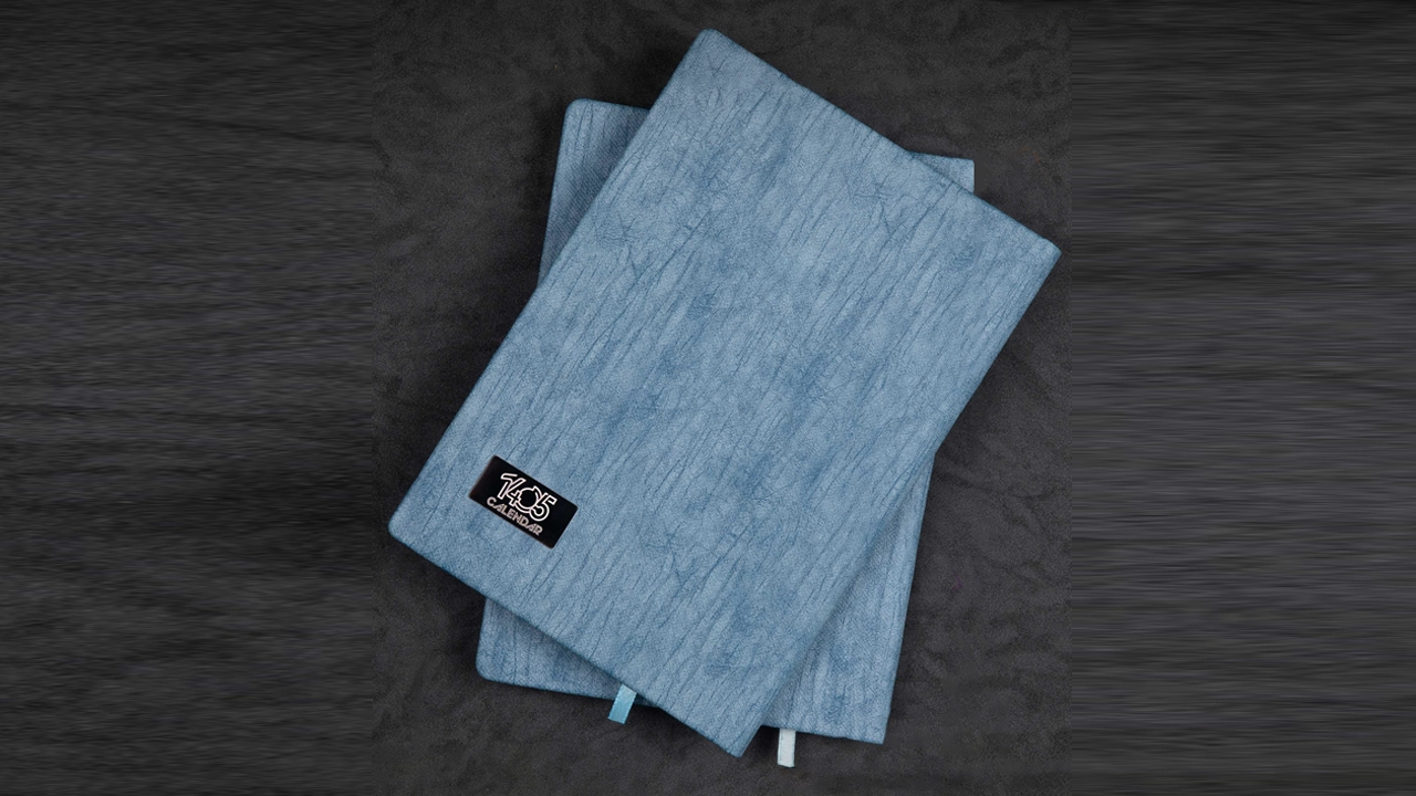 چاپ سررسید 1405 وزیری چرم هلیکس